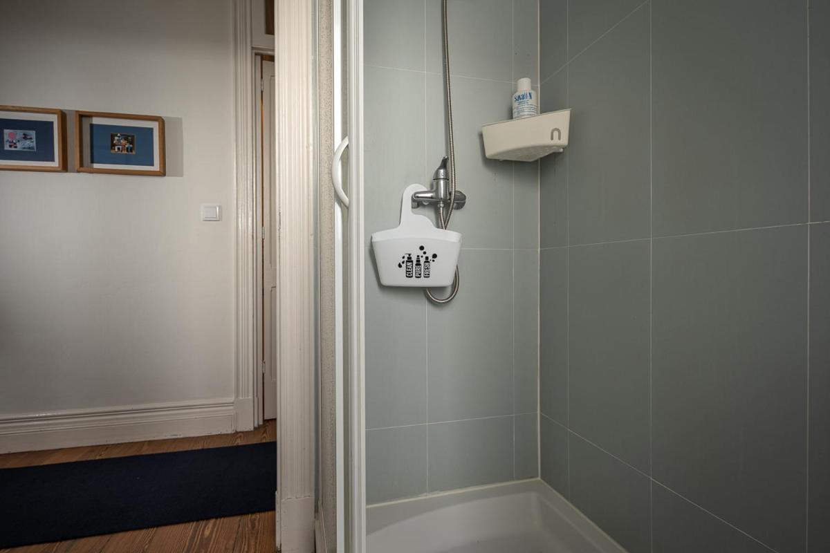 In53 Guest House Понта-Делгада Экстерьер фото